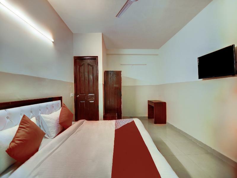 Oyo 28461 Royal Stay Inn Делі Екстер'єр фото